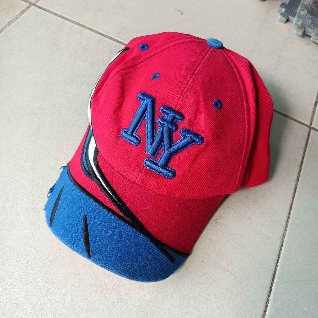 Topi New York by City Hunter Two Tone Merah Biru Second Original