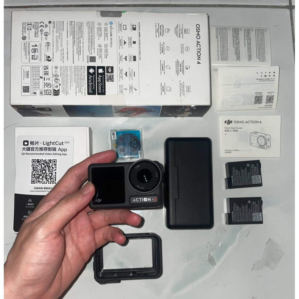 DJI Osmo Action 4 Adventure Combo