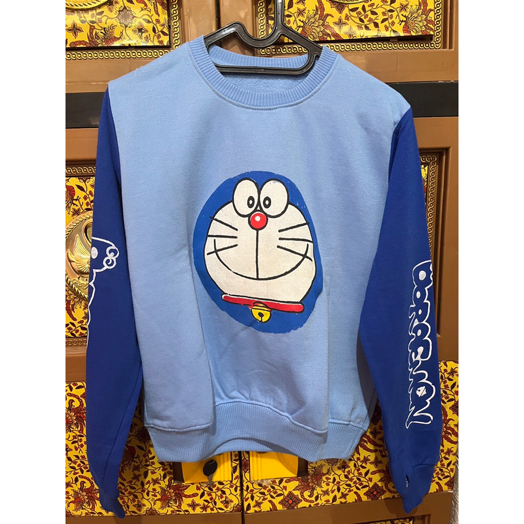 PRELOVED CREWNECK / SWEATSHIRT DORAEMON