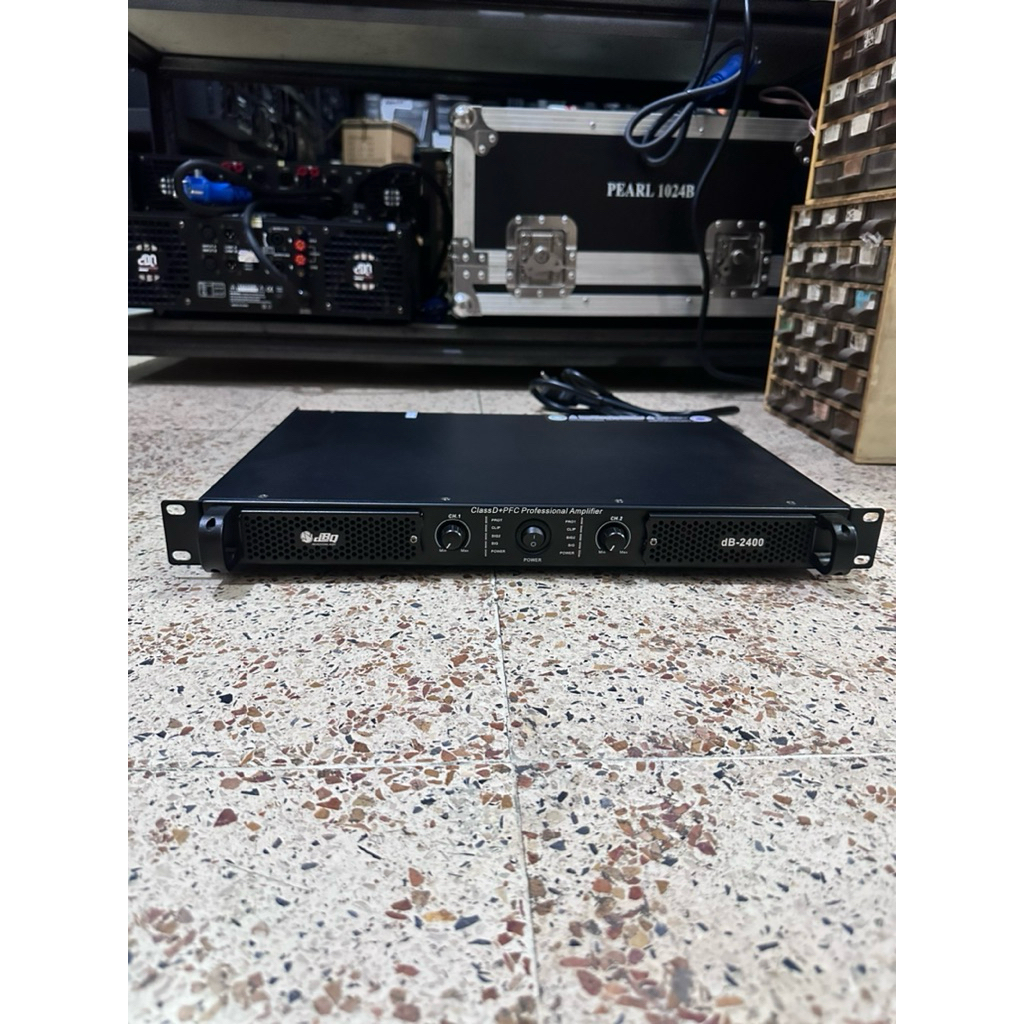 POWER AMPLIFIER DBQ DB 2400