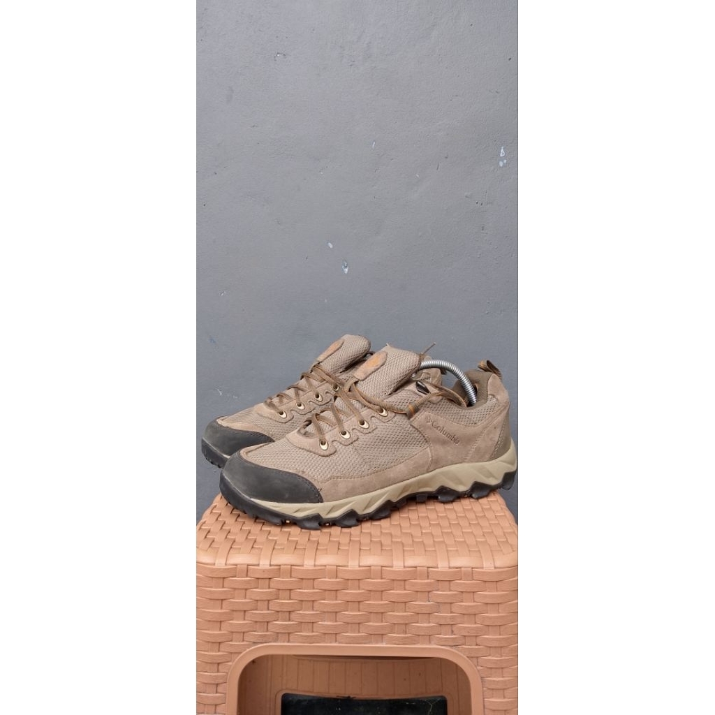 Sepatu outdoor columbia waterproof