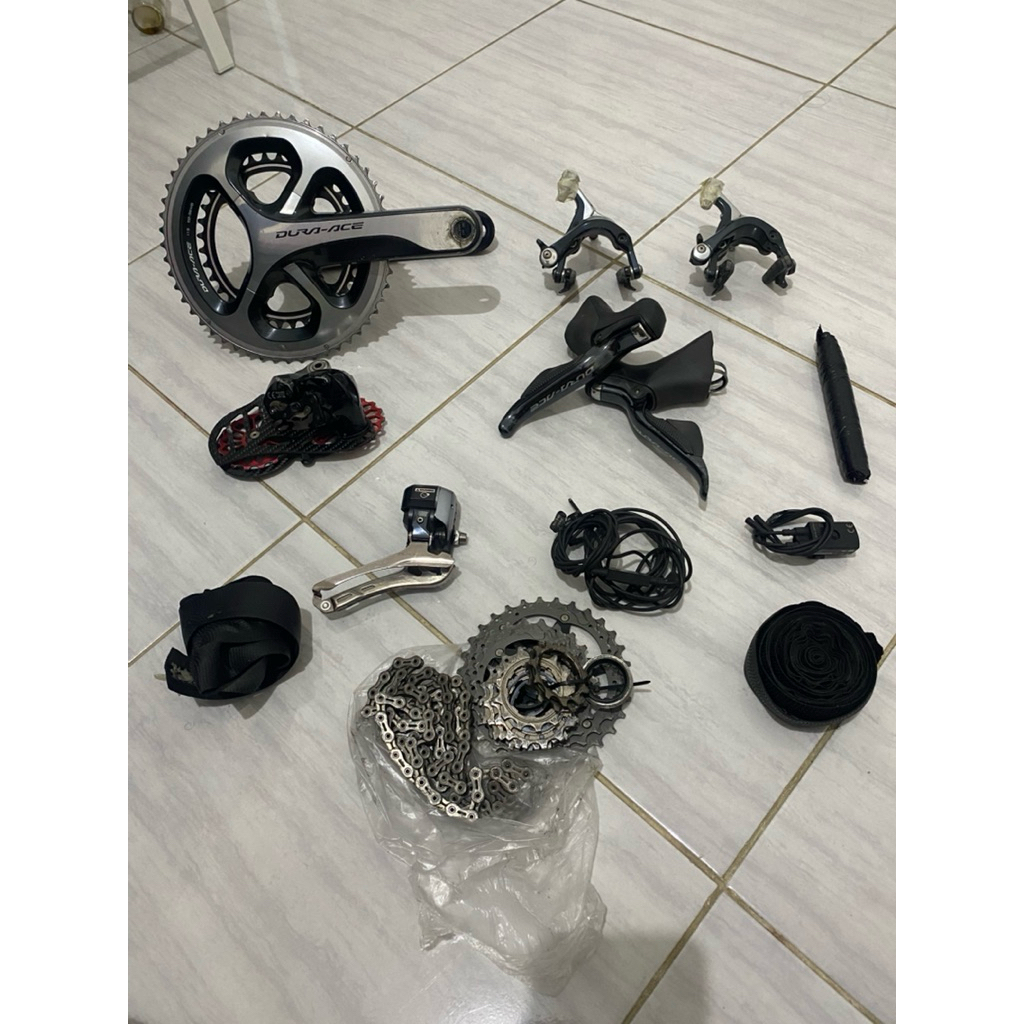 Groupset (GS) DuraAce Di2 9070 rim brake (tanpa baterai)