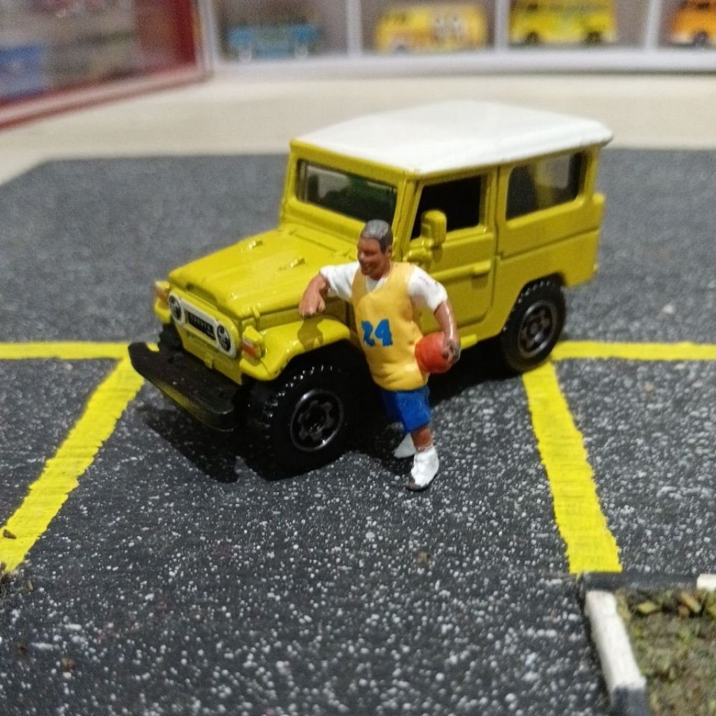 MATCHBOX TLC FJ40 YELLOW