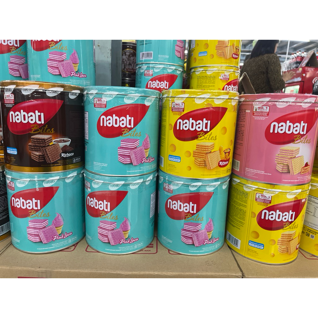 NABATI RICHEESE KALENG 240gr