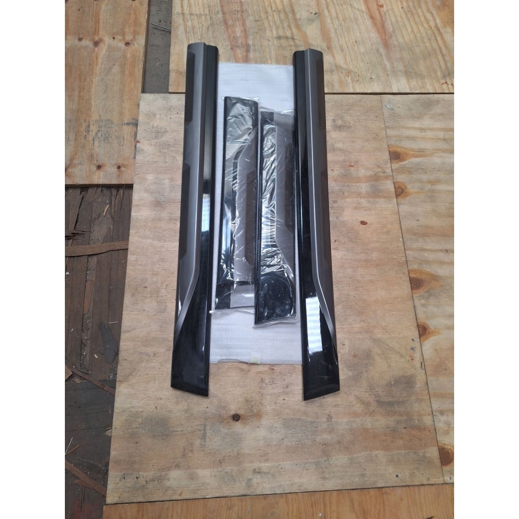 Moulding Pintu Toyota Rush GR 2025 Original, List Pintu Rush GR 2025
