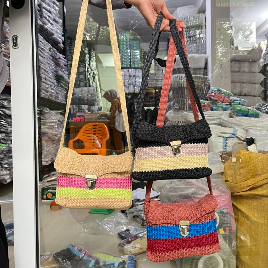 TAS RAJUT HP/ TAS Anyam Homemade/Tas Selempang Magnet