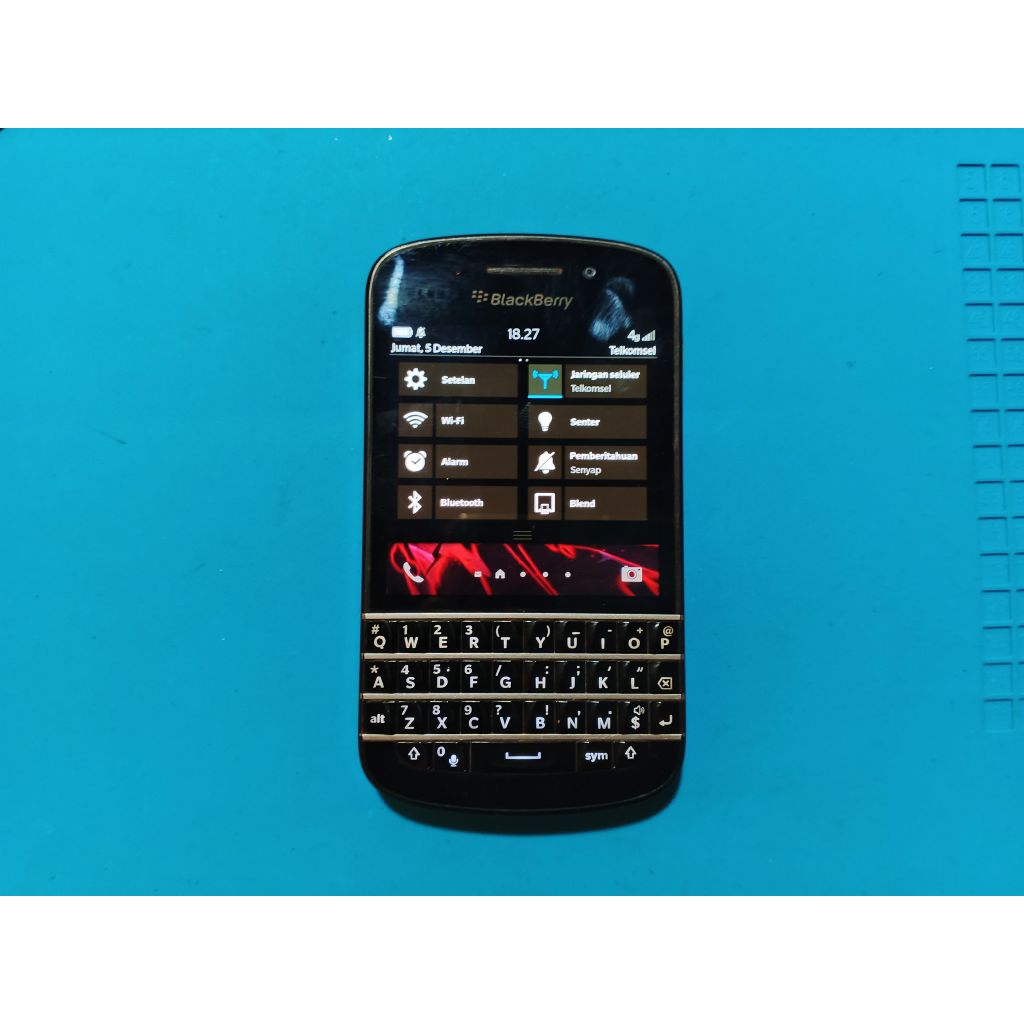 Blackberry Q10 Hitam Second