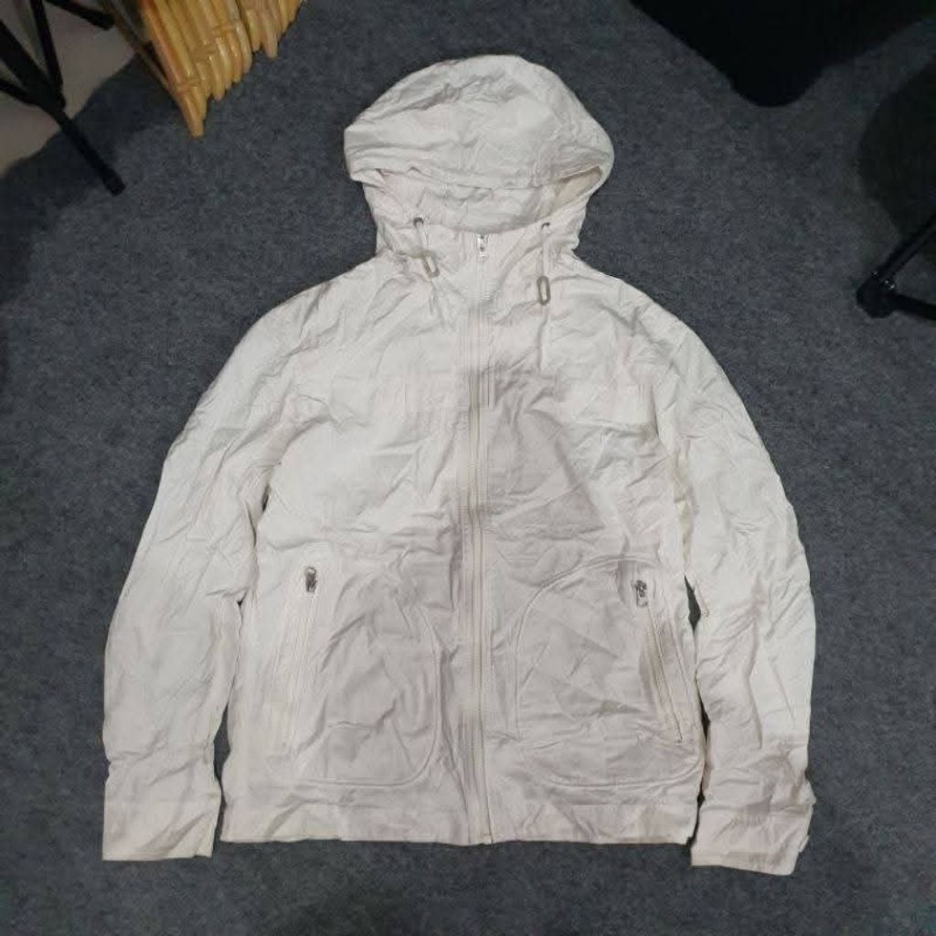 jaket UNIQLO parka outdoor waterproof