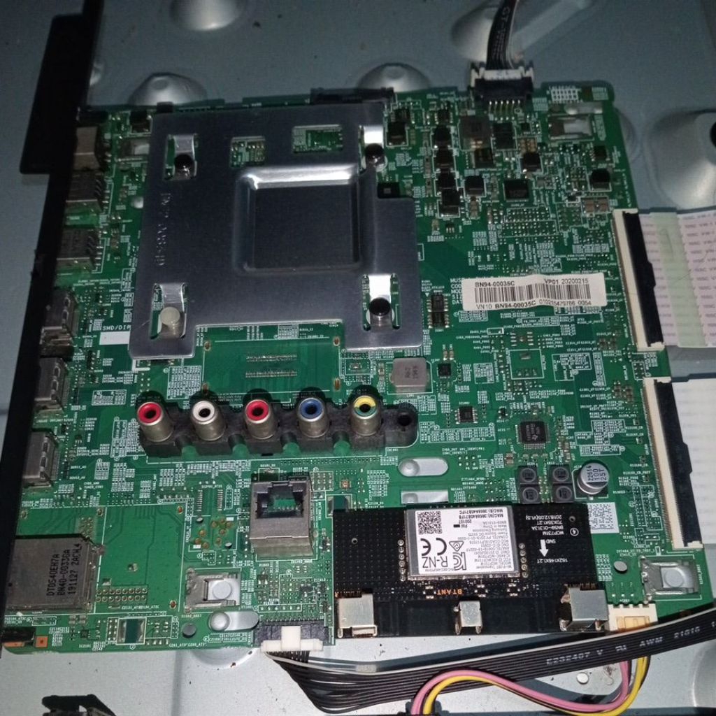 MB Samsung UA49RU7300