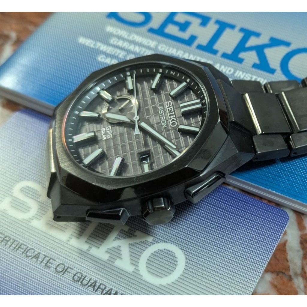 Seiko Astron GPS Solar SSJ015J1