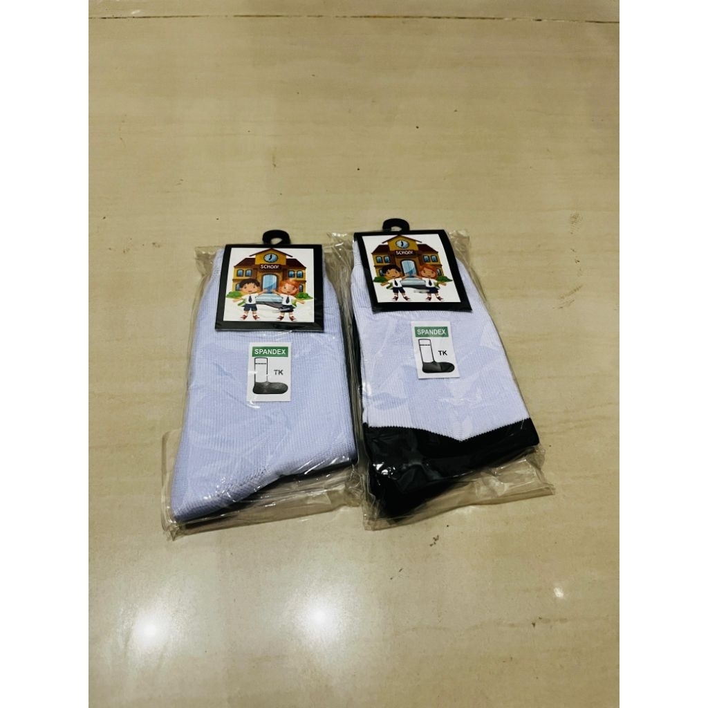 kaos kaki sekolah hitam putih tk