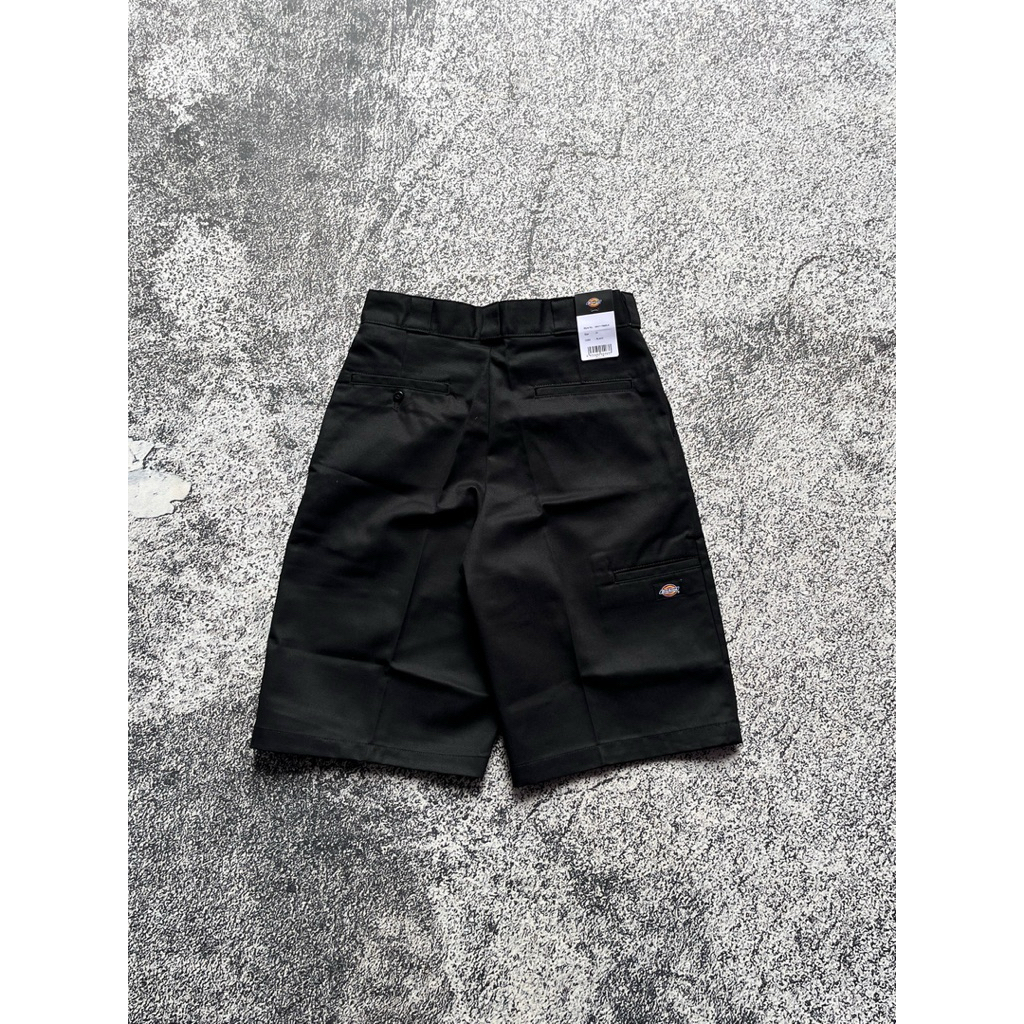 dickies multi pocket short pants