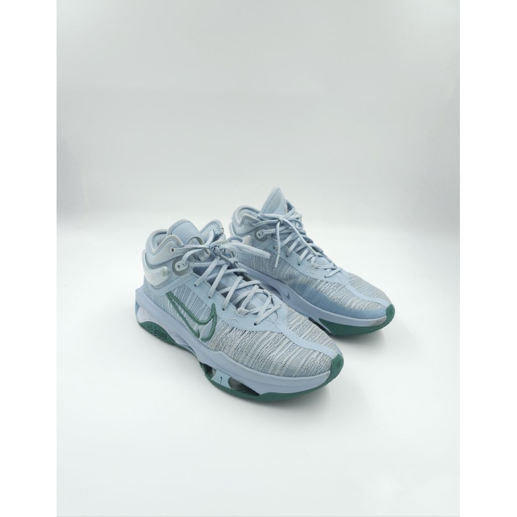 Nike Gt Jump 2 untuk basket size 46, kondisi masih sangat bagus