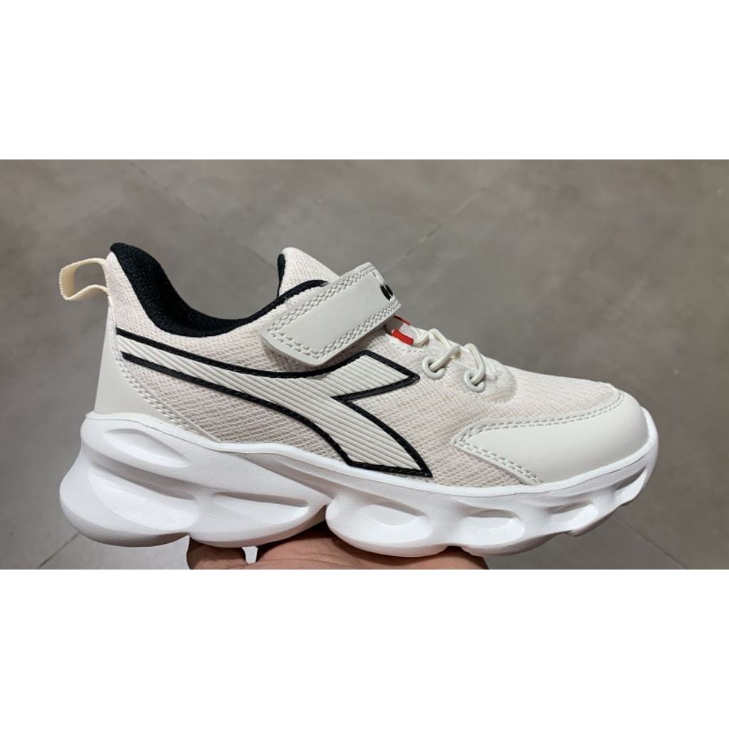 SEPATU DIADORA NAPOLI BOY'S SNEAKERS-DIACX250501H