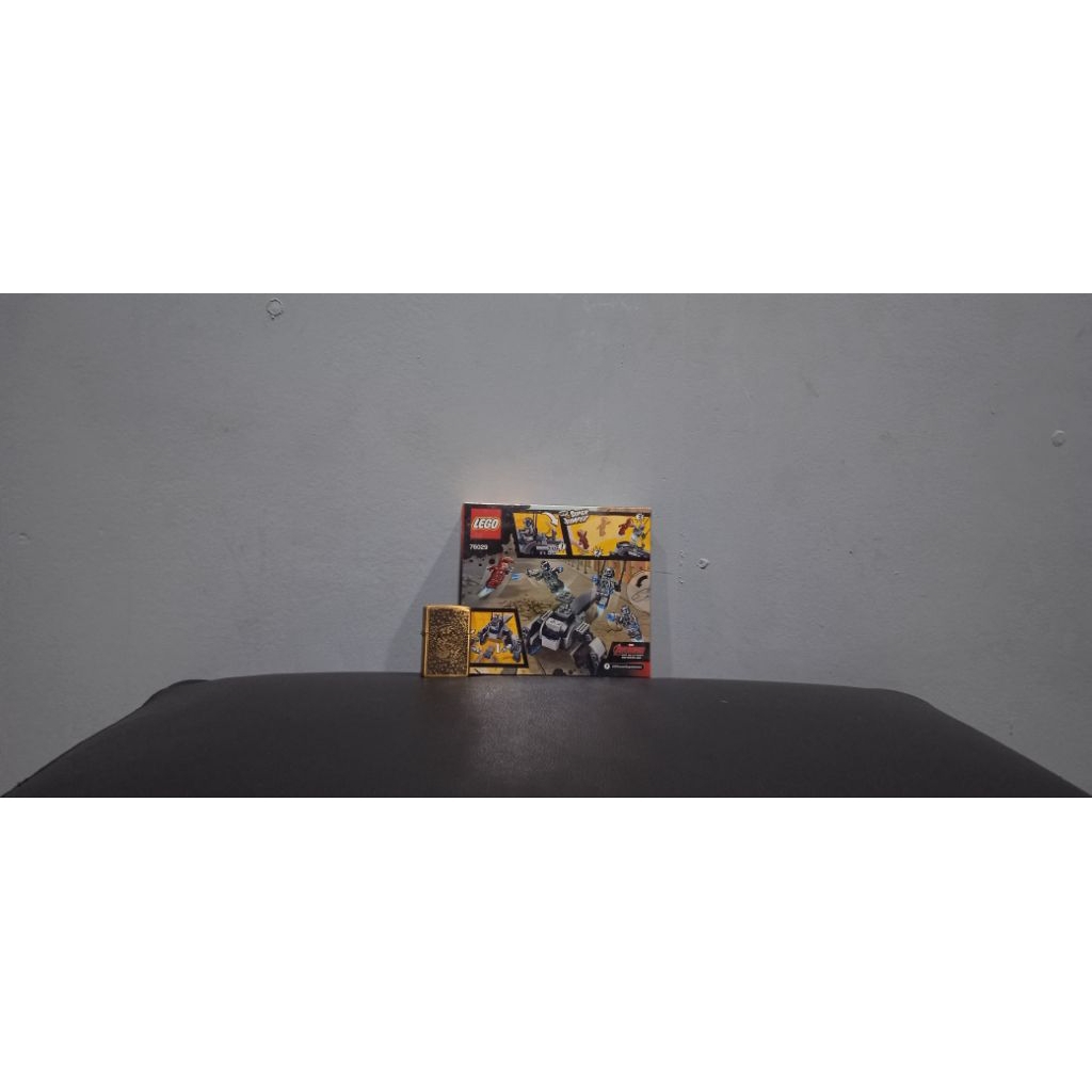 LEGO 76031 Superheroes The Hulk Buster Smash ORIGINAL