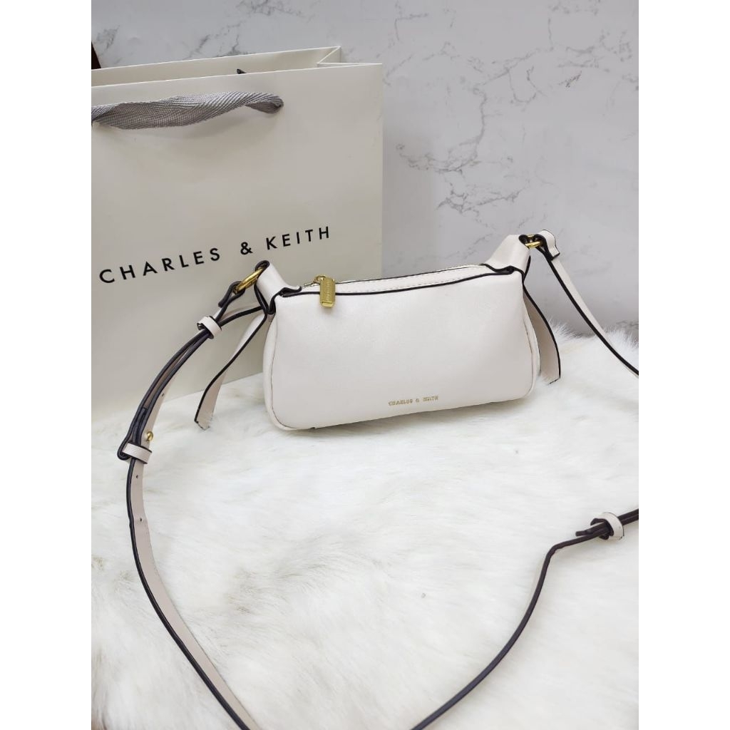 Tas Bahu Wanita Charles and Keith Look Mini /Sling Bag Elegan + Free Papperbag