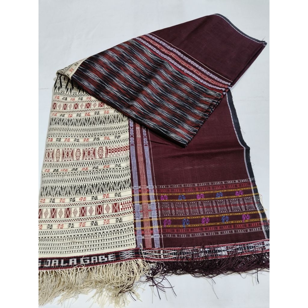 Ulos ragi hidup/pinuncaan  tenun tangan pakaian adat Batak toba