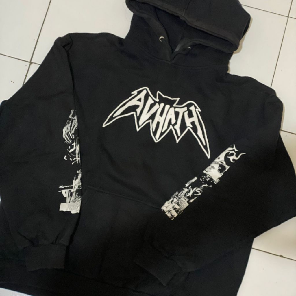 Hoodie Avhath size L