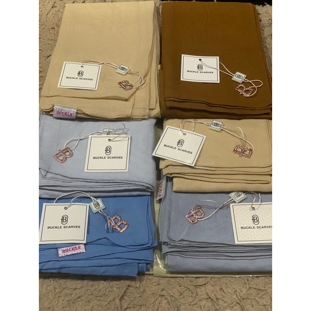 Paris Premium Buckle Scarves Ori Pouch