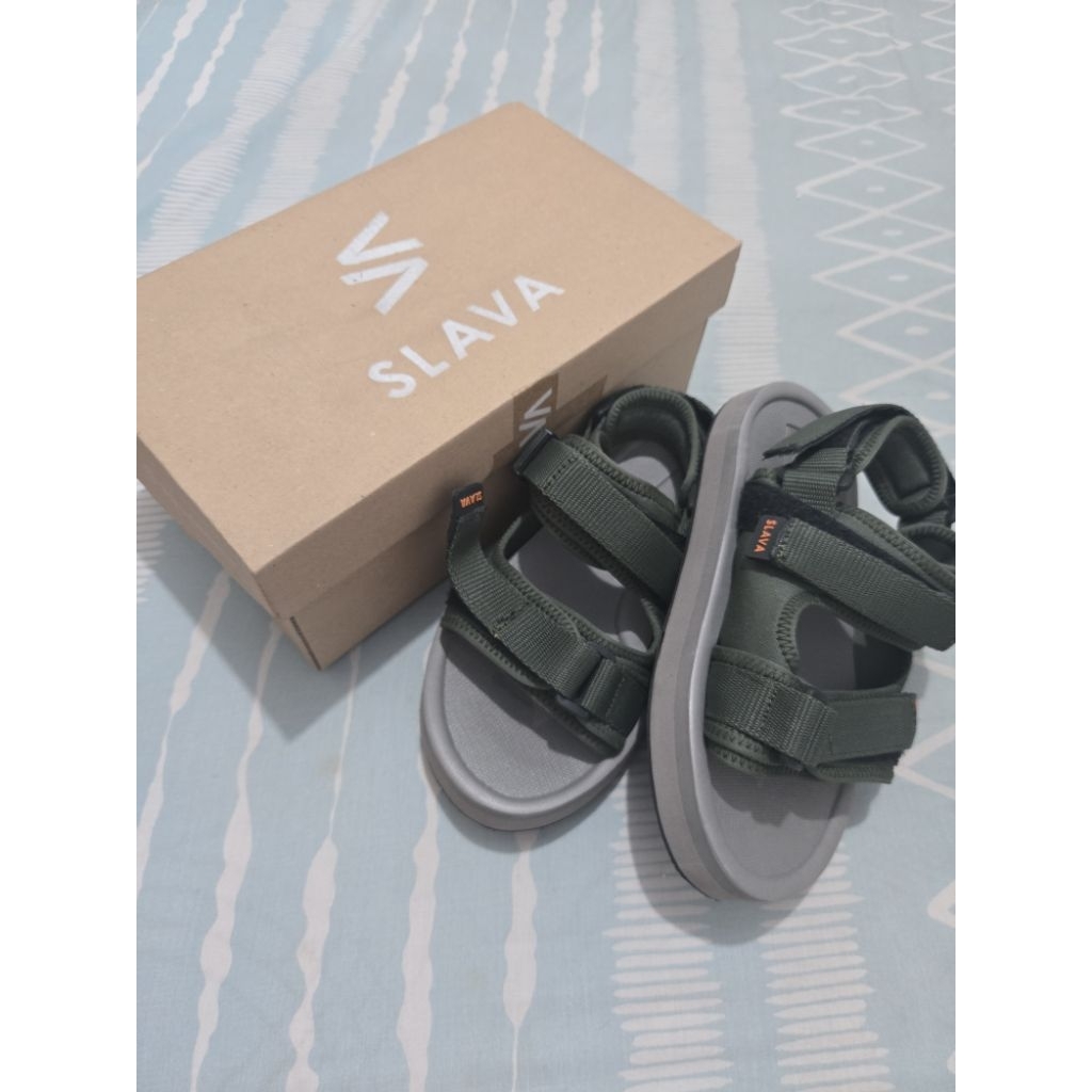 SEPATU SLAVA ANAK SiZE 33 - ARMY