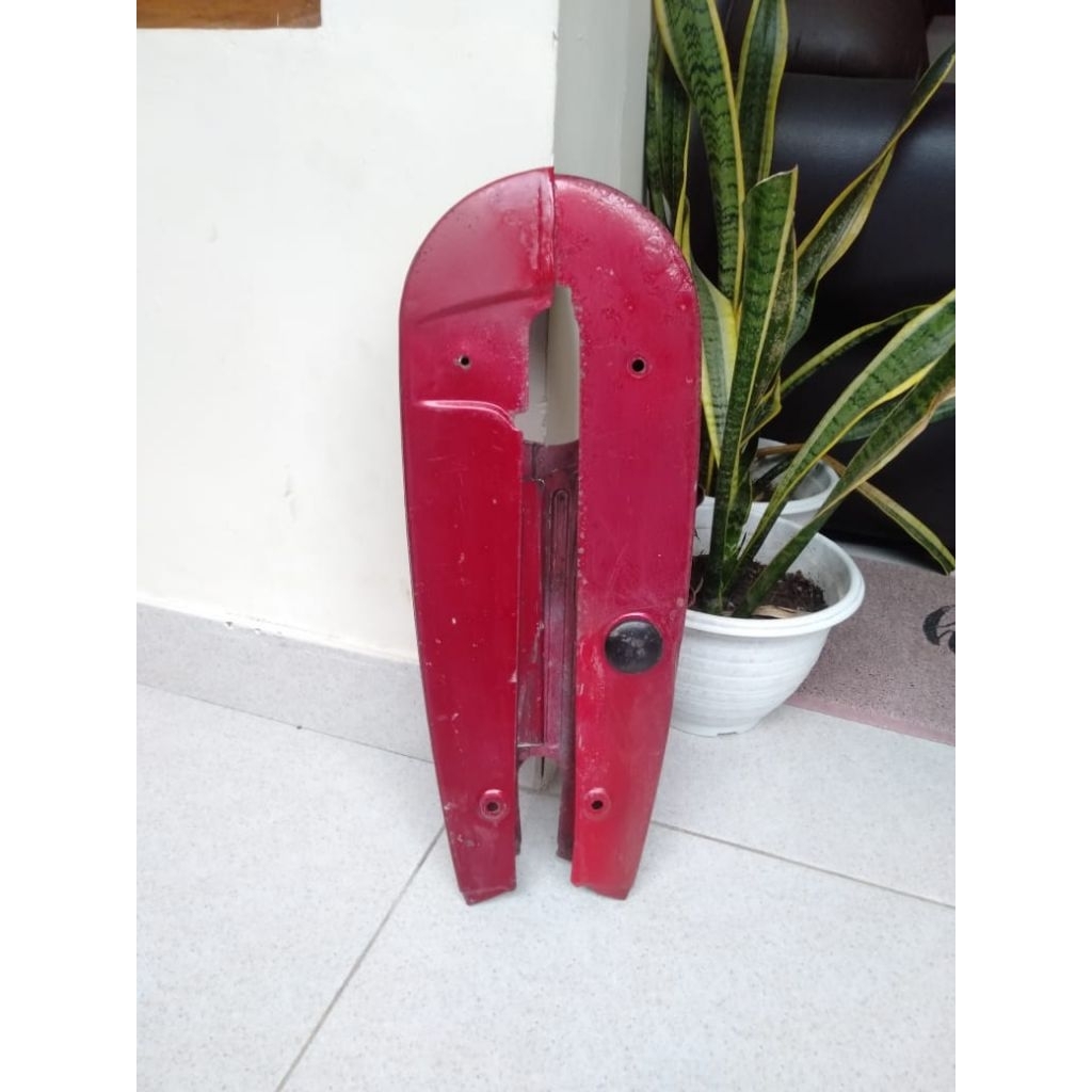 Ketengkas Chain Case Tutup Rantai C70 MK2 MK3 C700 Model Shockbreaker Pendek Original
