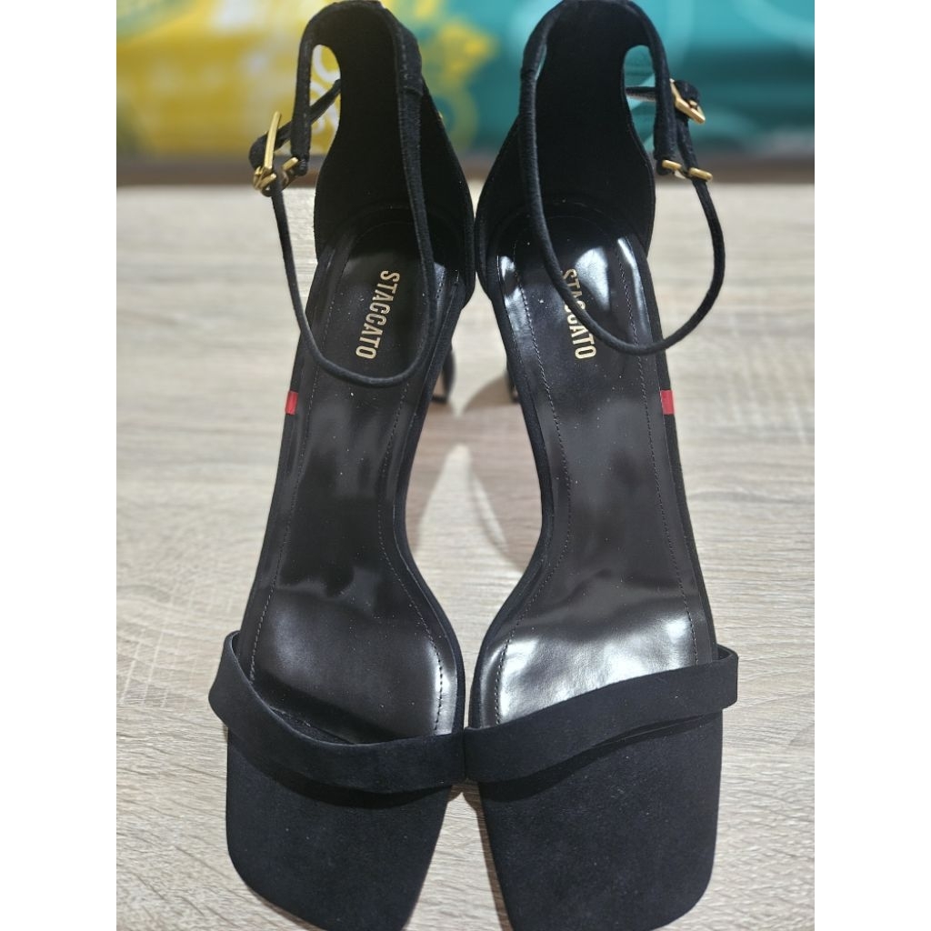 Staccato Heels Size 40 Black (New)