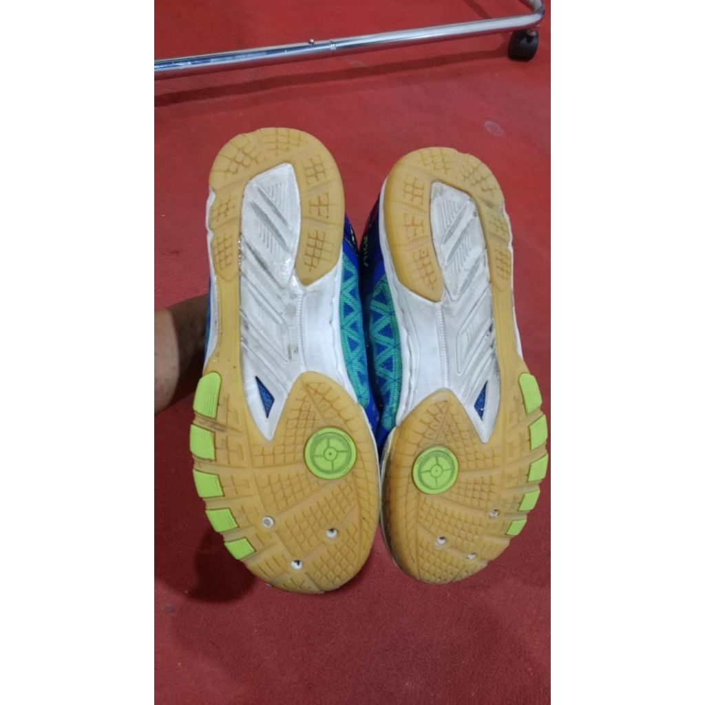 Sepatu stiga second ukuran 37