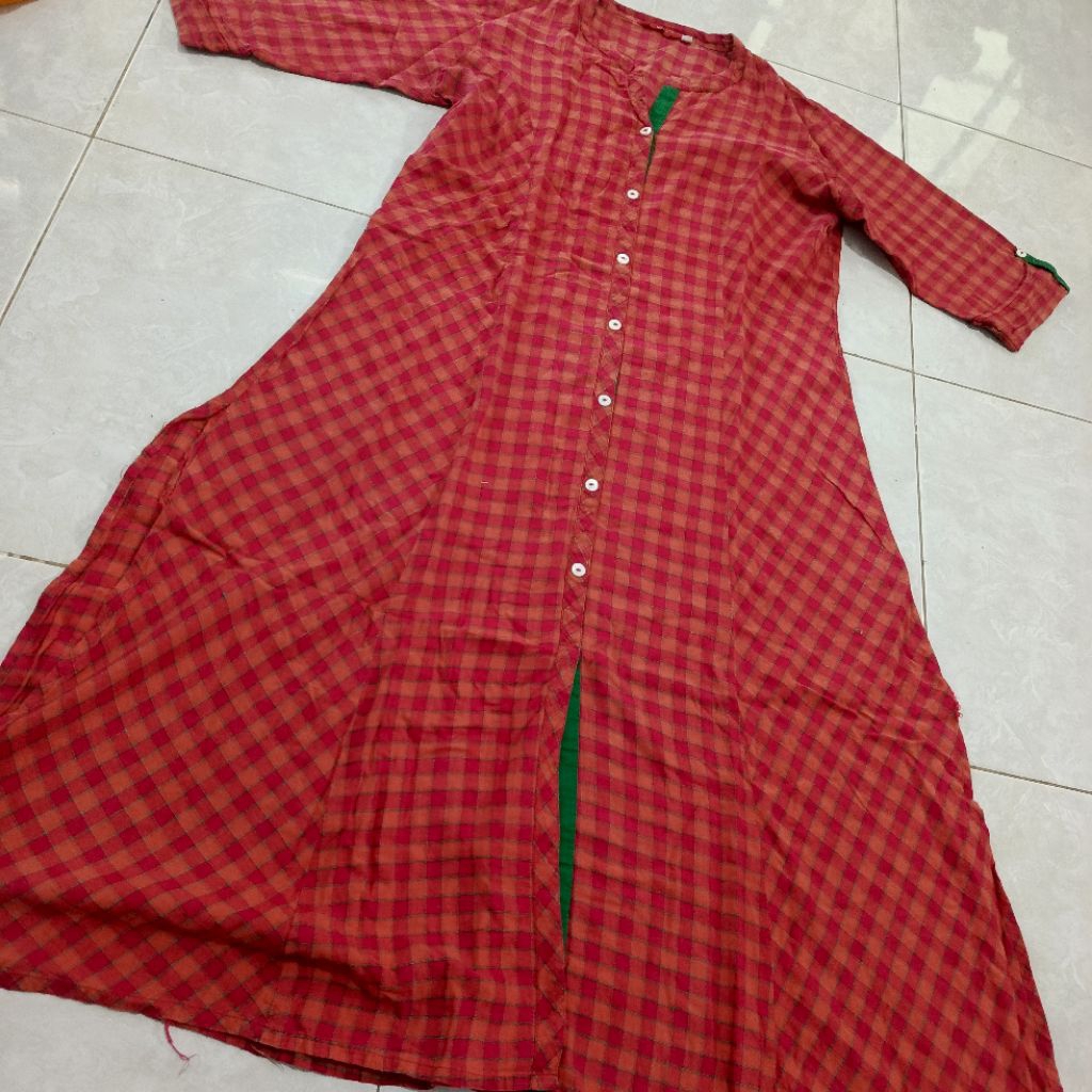 kurti belah samping preloved