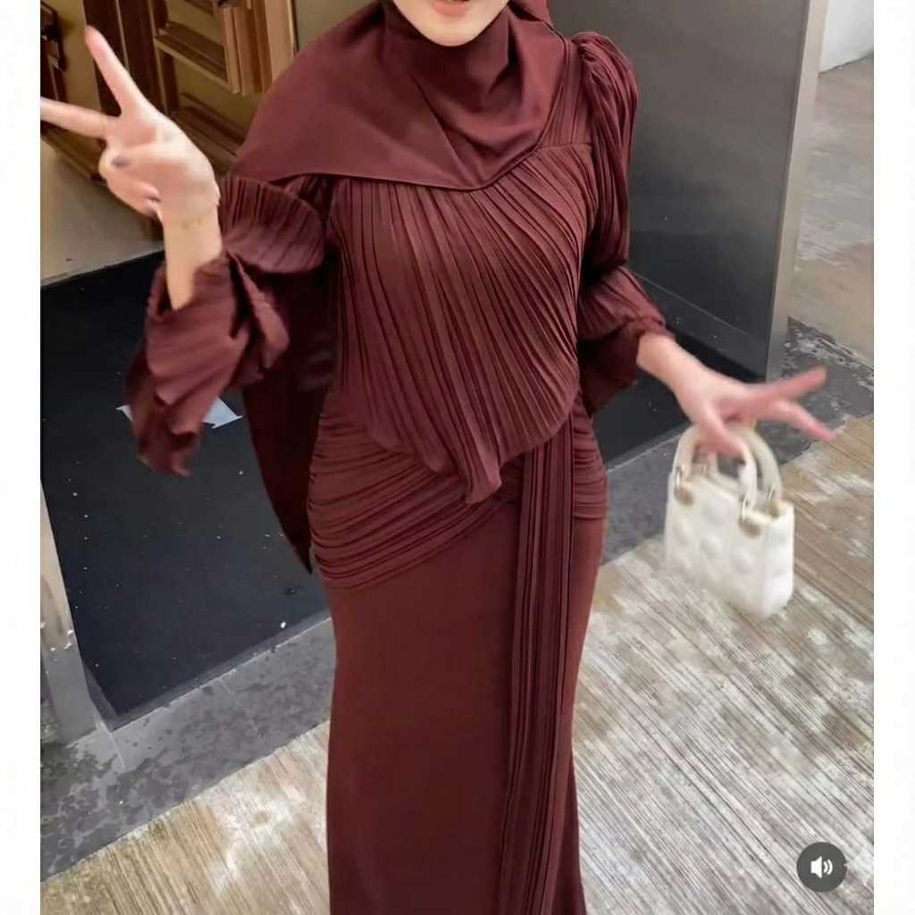 Reyna Gamis Kondangan Model Press Body Gamis Malaysia Bahan Ceruty Babydol Dress Kondangan Mahogani