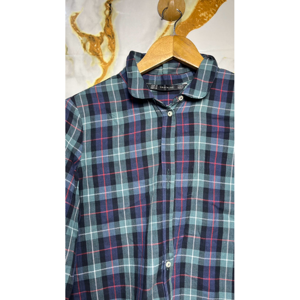 preloved kemeja wanita merek Zara