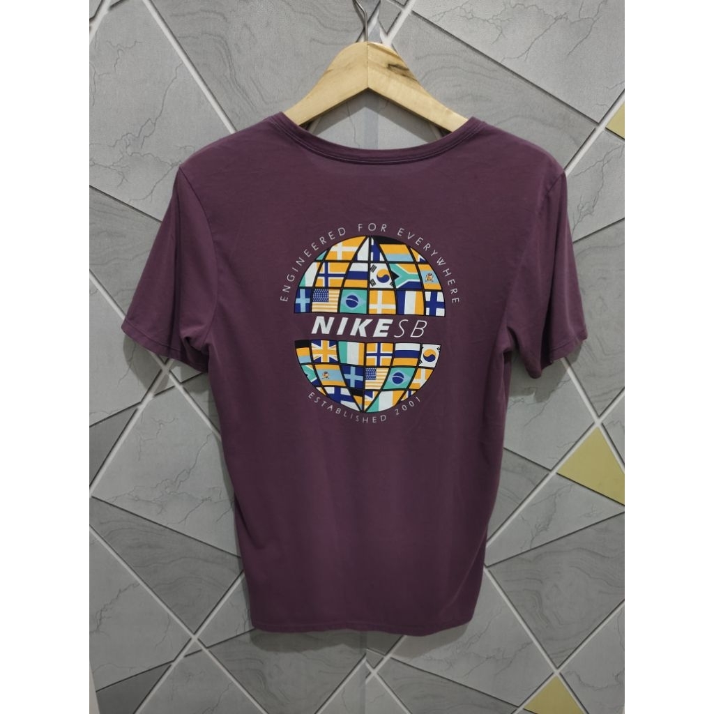 Kaos Nike SB bordir (S-M)