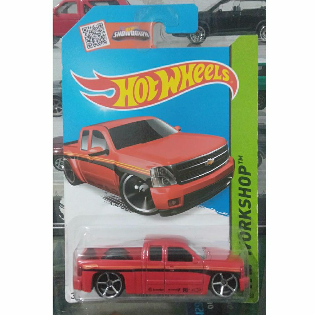 Hotwheels Chevy Silverado merah