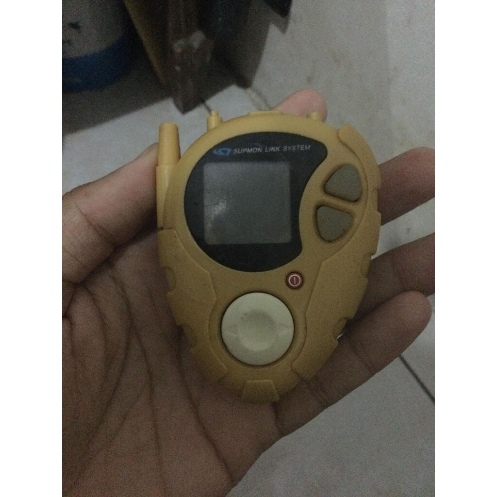 digivice d3 no brand kw kondisi off sesuai foto dan video