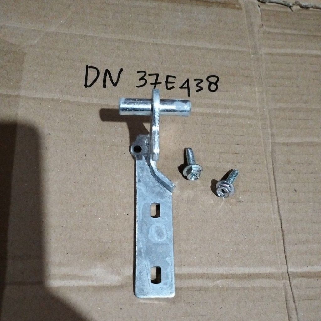 engsel pintu kulkas tengah 2pintu polytron original DN37E438