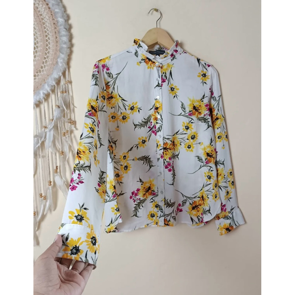 Kemeja blouse Unpeu Femme