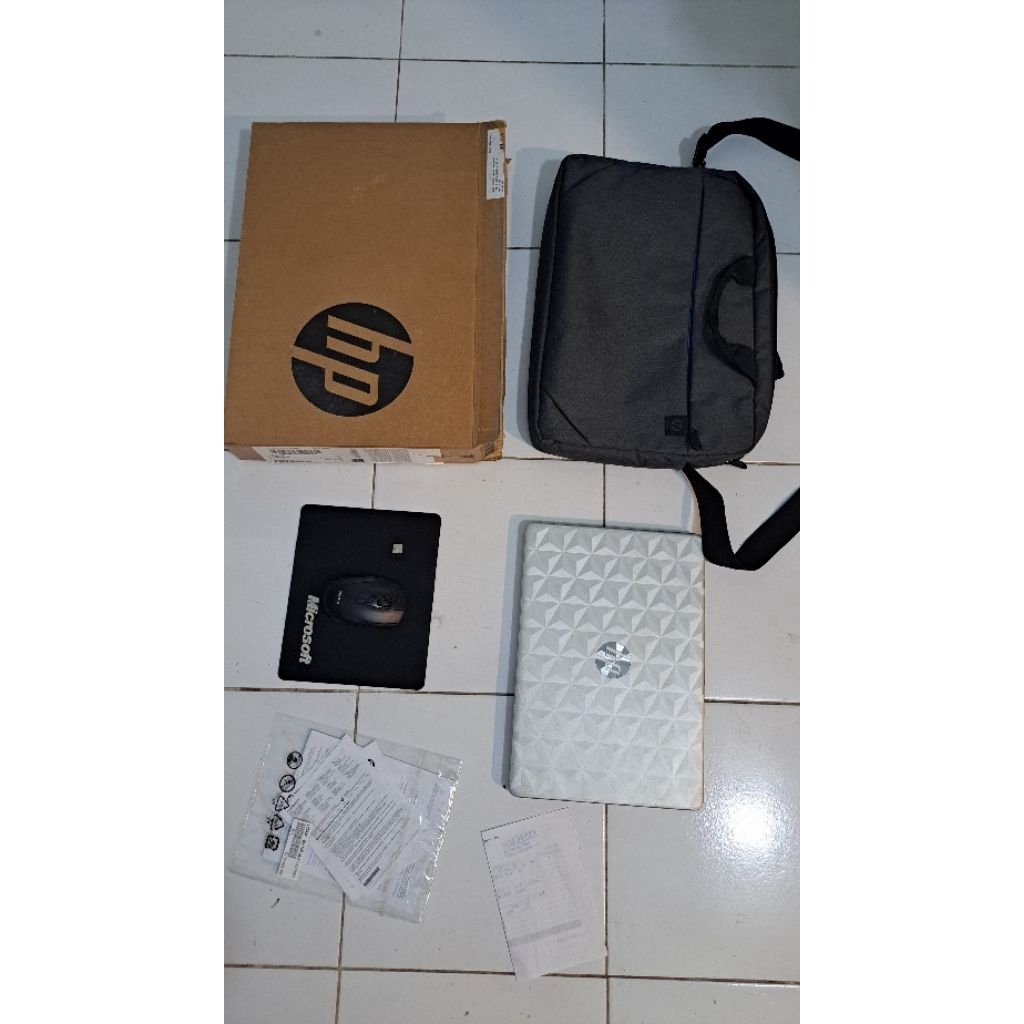 Laptop HP 14S dk1524au