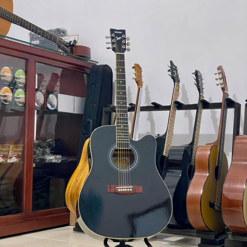 Gitar Yamaha APX500 Dan Yamaha F310 Custom Handmade