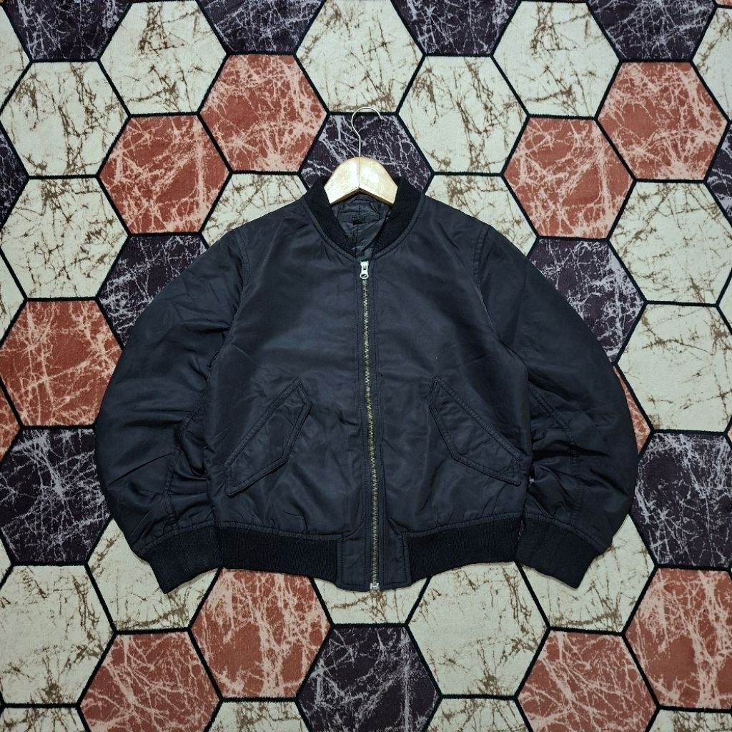 Bomber Jacket Uniqlo