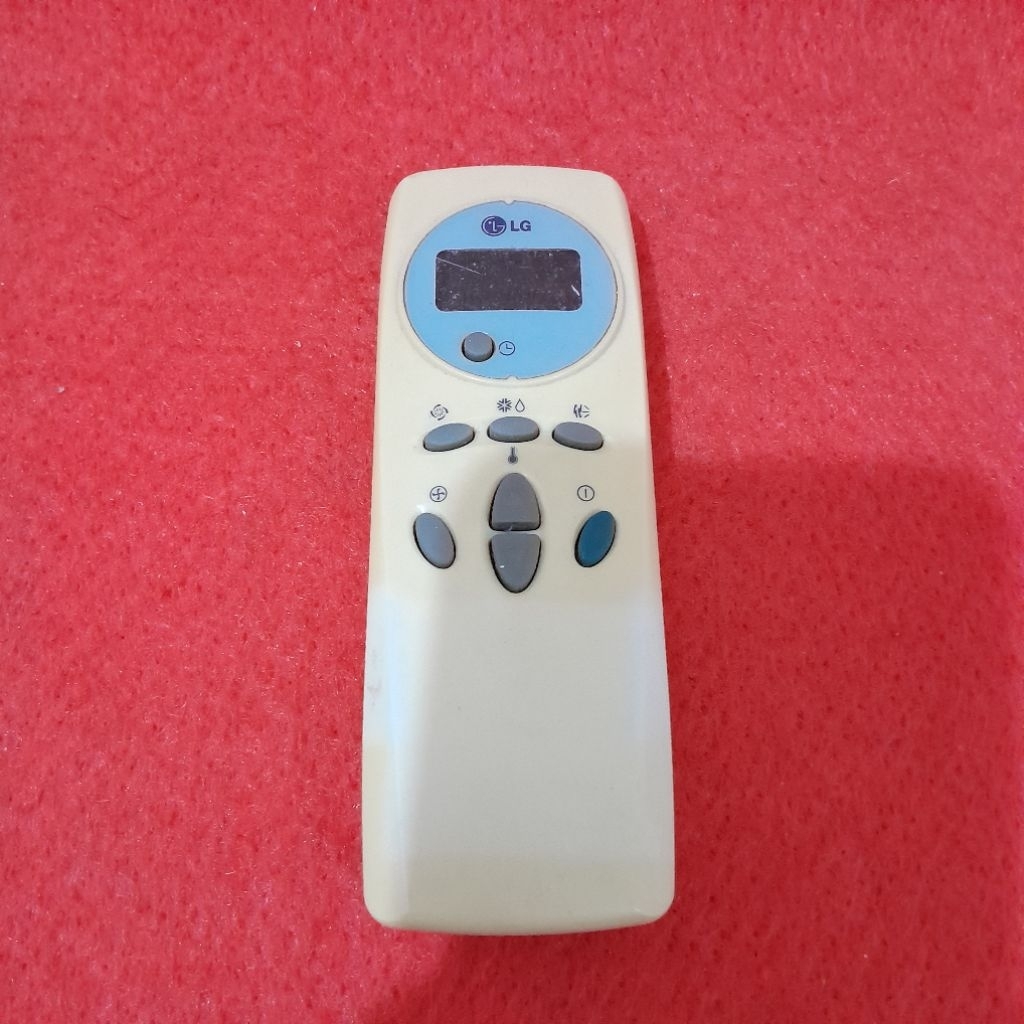 Remote Remot AC LG Original Asli . AKB35551201 .