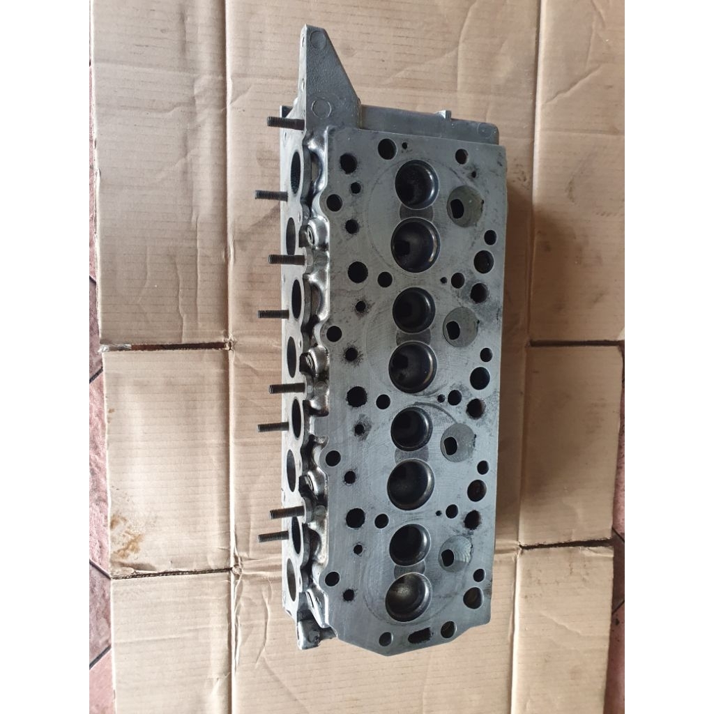 Cylinder Head Mitsubishi L 300 Diesel 4D56- Strada L200 2.5 Turbo Only Original Copotan