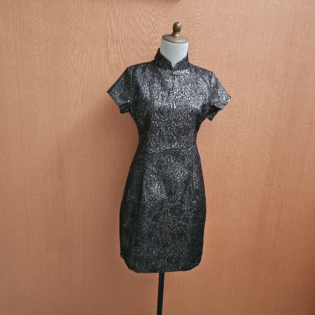 GAUN mini midi dress wanita hitam motif bunga emas gold M cewek MEWAH lengan pendek PESTA krah shang