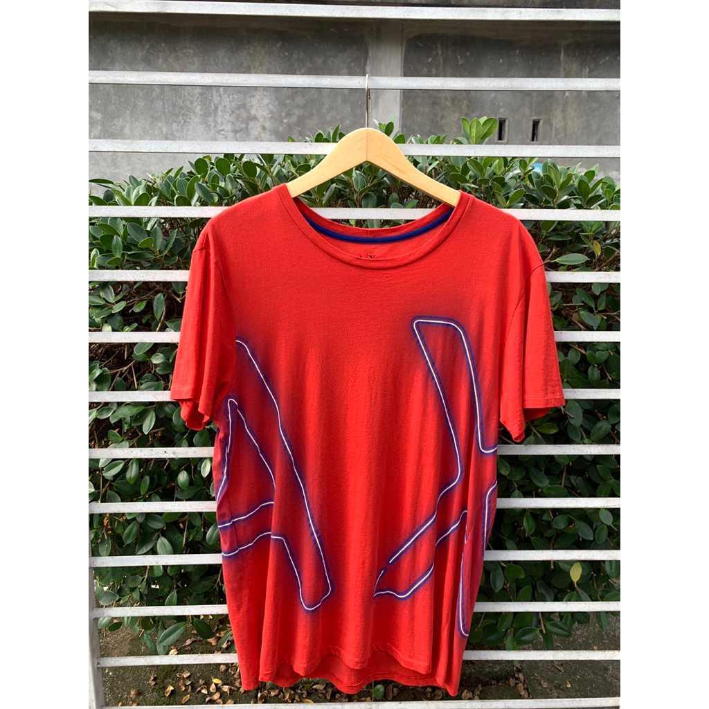 kaos oblong ARMANI EXCHANGE size L
