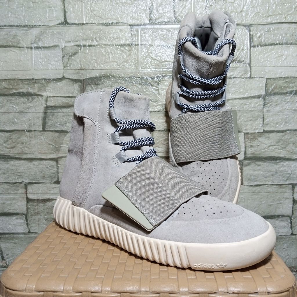 Yeezy boost 750