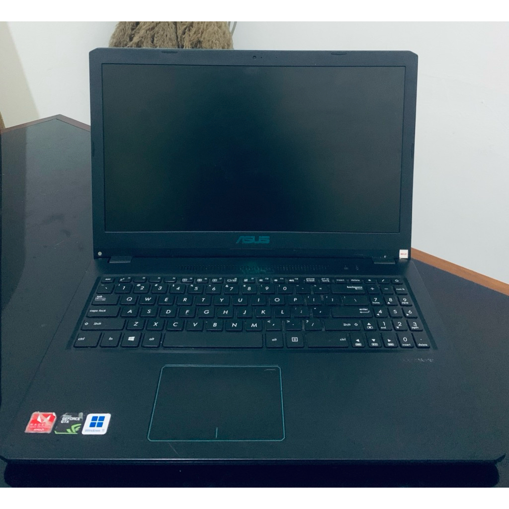 DI JUAL CEPAT Laptop Gaming/Design Asus VivoBook I5X570ZD.312 AMD ryzen 5 2500U Geforce GTX 1050