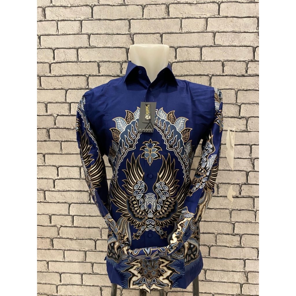 Batik Alisan Motif Sayap Lengan Panjang Slimfit