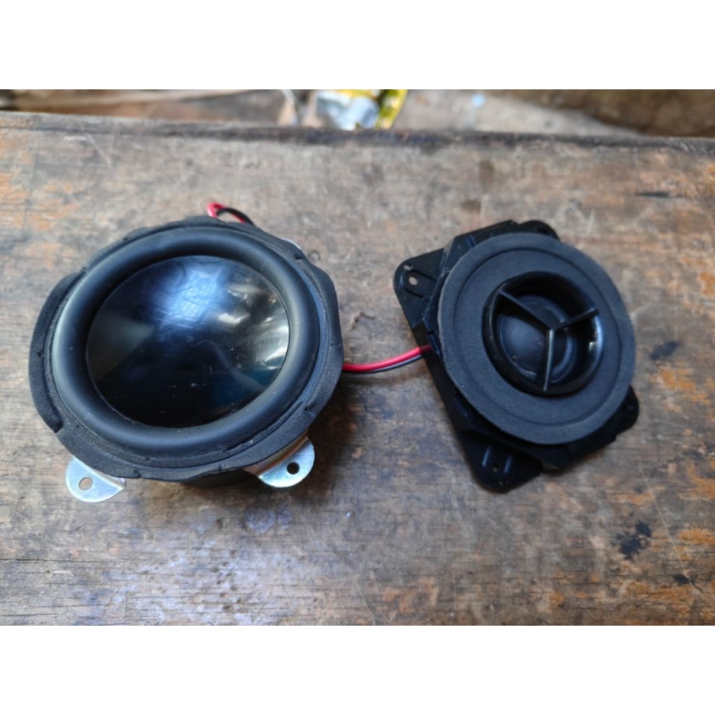 speaker vocal bekas tv Polytron