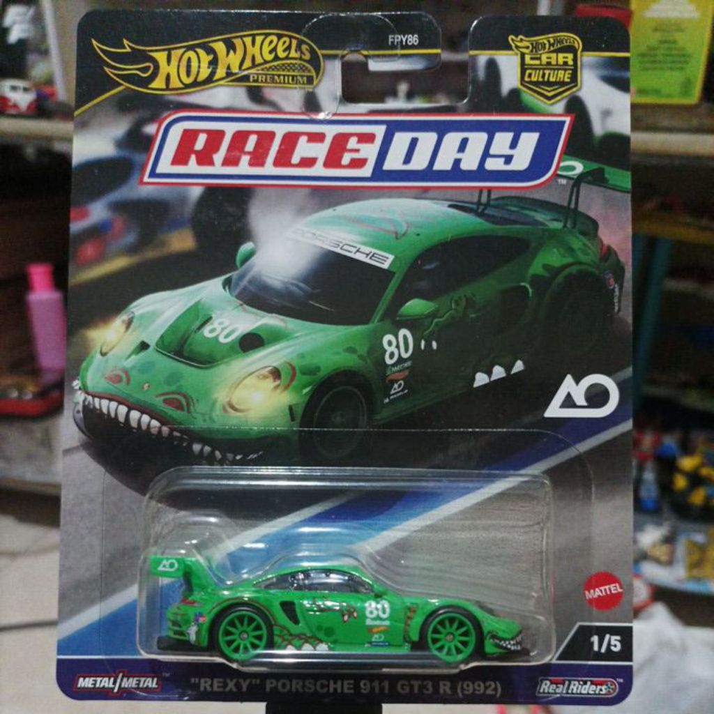 Hot Wheels Premium Rexy Porsche 911 GT3 R (992)