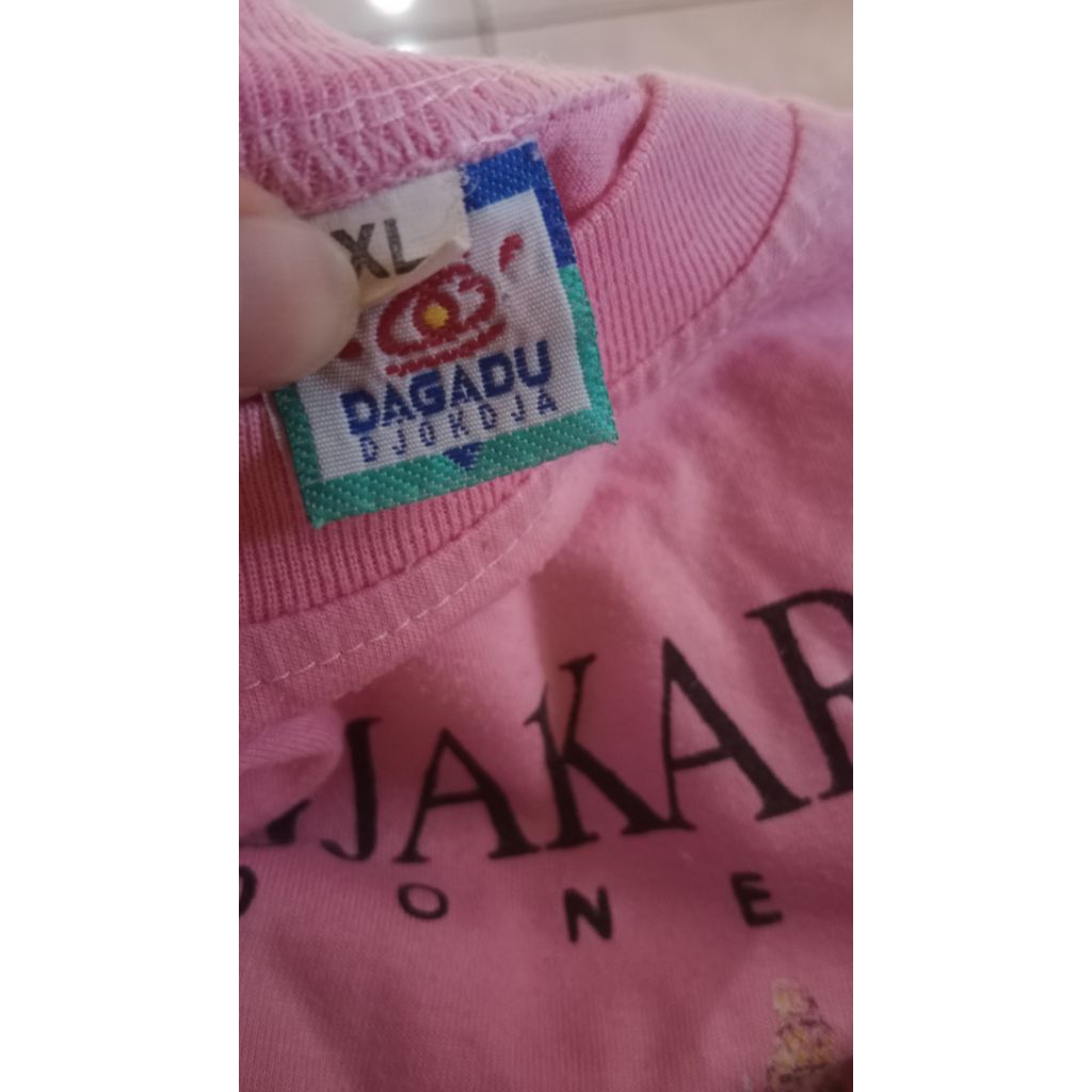 preloved kaos Dagadu Jogja