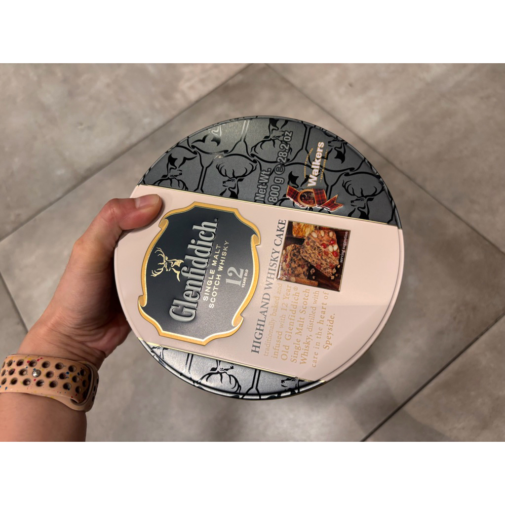 GLENFIDDICH HIHGLAND WHISKY CAKE TIN BY WALKERS