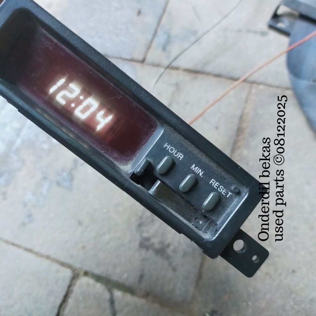 jam dashboard Honda civic LX SH4